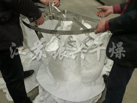 FL FG系列立式沸騰制(zhì)粒幹燥機